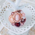 【送料無料】ビーズ刺繡のパッチワークブローチ