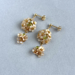 揺れる小手鞠　イヤリング/ピアス　マニキュアフラワー