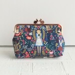 アリスとうさぎのがま口通帳ケース(ピンクゴールド)