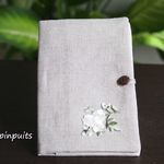 お花の刺繍　カードケース