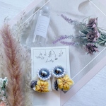 1点もの◆小ぶりyellow flowerインド刺繍ピアス/イヤリング◆