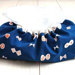 ▼くしゅくしゅBOXティッシュカバー▼北欧テイスト／Kirumaリボンちょうちょ (ネイビー)