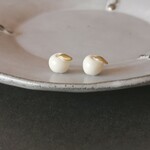 とうきの小ピアス(白りんご)