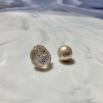 パープルのスターチスとコットンパールの小さなピアス