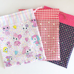 「h様オーダー品」ハニーチューン&ちっちゃないちご☆巾着袋3枚セット     お弁当入れ コップ入れ 入園入学 給食袋 ランチョンマット ランチセット