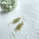 送料無料！✴︎綺麗色✴︎ライトイエロードロップ&フラワー✴︎ピアス⁑イヤリング✴︎