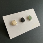 カケラピアス（3個セット）ゴールド×ブラック×ミントグリーン