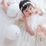 くすみライムグリーンのお花のレースヘアバンド❀　新生児　ニューボーンフォト　お宮参り　100日祝い　生後300日　ハーフバースデー　1歳誕生日　ファーストバースデー　出産祝い
