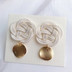 水引 和風 ピアス•イヤリング　上品なゴールドのチャームが素敵♡ 和装・浴衣・着物にぴったり　卒業式・成人式・七五三ママ