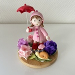 ピンクが大好きな女の子！雨の日のお散歩