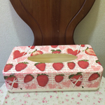 レア♡ポップなイチゴ柄ティッシュボックス♡デコパージュ