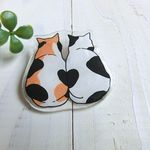 ねこ♡ねこブローチ（手描き）