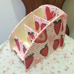 レア♡ポップなイチゴ柄のリモコンボックス♡デコパージュ