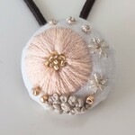 春の訪れ刺繍ヘアゴム