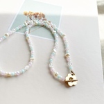 再販♡ミルキーカラービーズのフラワーマンテルネックレス〈淡水パール・天然石・お花〉