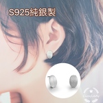 Sv925純銀製 シルバー　ヘアライン仕上げ　楕円ピアス　K18仕上げ　silver925 シンプル　普段使い　