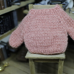 重ね着できるセーター【ピンク】（オビツ11、ねんどろいどどーる用）