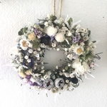 ヘリクリサム   木の実と小花のミニリース　　12cm  ドライフラワー　誕生日プレゼント　引っ越し祝い　記念日　ギフト　