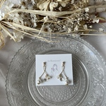  【ﾋﾟｱｽ/ｲﾔﾘﾝｸﾞ】華奢なゆらゆらパール