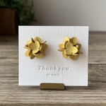 本革イエローの小花ピアス❁サージカルステンレス