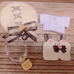 【新作くまさんサロペット】【クリーム色×ステンドグラスクッキー　チョコチャーム】10センチサイズ　ぬいぐるみ用お洋服　ぬい服　ぬいぐるみ服　