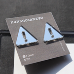 【ラスト再販】アクリル　ミラー　注意マーク　ピアス a-m3