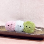 □しかくいなにかさん□  三色団子ver  ぬいぐるみ