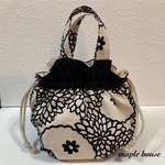 ぷっくりきんちゃくbag 🌿大輪の花柄ブラック