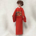 ジェニー・Momoko　着物　朱色・無地