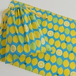 ＊レモン柄＊ちょっと大きめ巾着とランチョンマットのセット