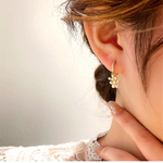 ✨❂ジルコニア　フラワーピアス❂