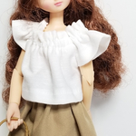 白オフショルトップス・リカちゃんブライスの洋服(袖口ゴム無し)