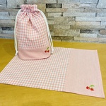 給食セット　給食袋とナフキンの2点セット　ピンク生地/さくらんぼの刺繡