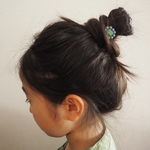 小さな宝石のピンバッジorヘアゴム  B×G 