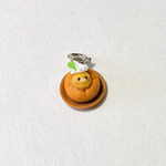 ひよこアイスがのったデニッシュパン🍞のストラップ