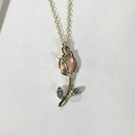 〈再販〉キラキラチューリップ　（ピンク）　ネックレス