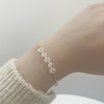🤍white flower bracelet🤍　ビーズブレスレット　ビーズアクセサリー　ブレスレット　韓国　