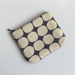 ぺったんこポーチ　アイボリードット