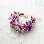 春の花園リース（赤い千日紅を添えて…）