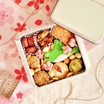 【3月・4月限定】桜とうぐいすのクッキー缶