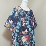 華やかに～大人の花柄プリント！～ふっくらシルエットが大人可愛い～チュニック　（プリント生地）