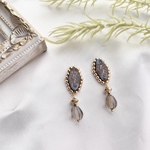 アンティーク風チェコビーズピアス