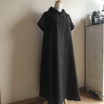 フレンチリネンバイオウォッシュ加工で作ったフードフレアマキシ丈ワンピース