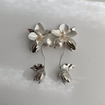 No.143 【 揺れるつぼみ の フラワー パール 】ピアス アクセサリー 結婚式 ウェディング ブライダル アクセサリー ウェディングアクセサリー ブライダルピアス ウェディングピアス シルバー 