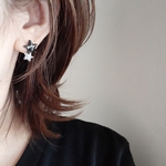 *star☆* 大人の星アクセサリー / black × silver / ピアス or イヤリング