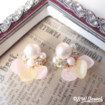【再販感謝！！】春色あじさいのビジューピアス/イアリング