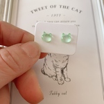 猫ミントグリーンピアス