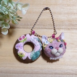 3/20(日)16:00〜販売開始 cat & donut  〜flower garden〜  猫の刺繍キーホルダー