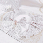 ラスト♡ケープ首輪🌹スカラップ刺繍レース🌹貴婦人リアルローズホワイト🌹粒々フラワーチャーム