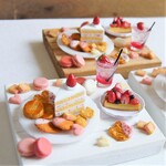 さぁ、いちごスイーツパーティーはじめよう!!　ミニチュア